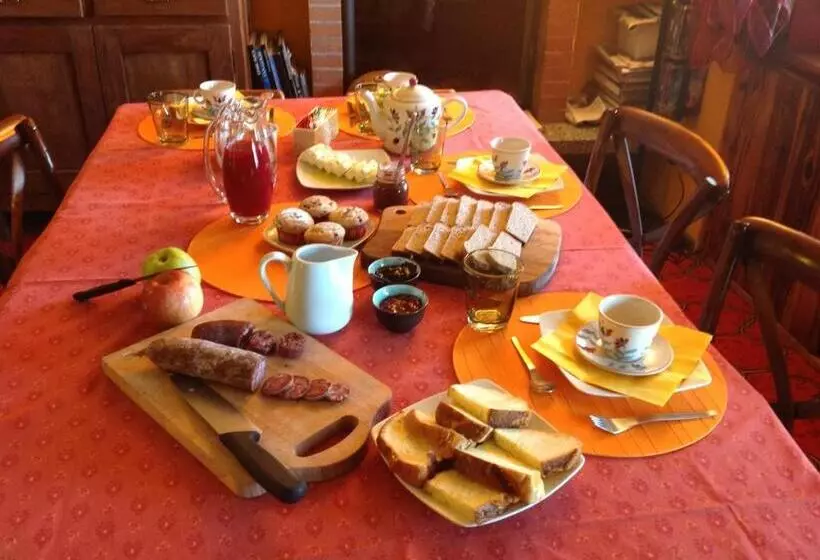 Aamiaismajoitus (B&B) Cascina Brunod