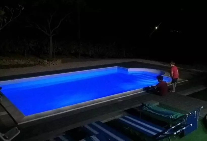 Bed House Floristella