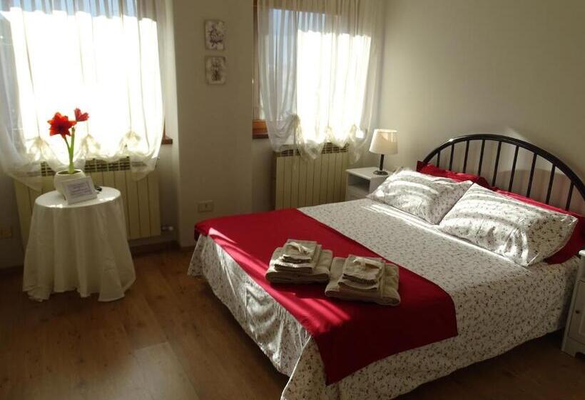 Bed and Breakfast La Casa Di Clara