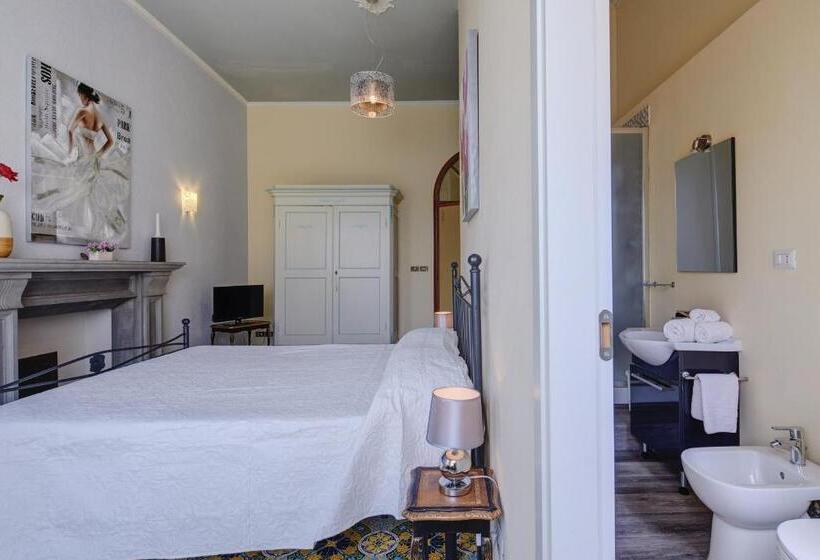 تختخواب و صبحانه Sette Note Guest House