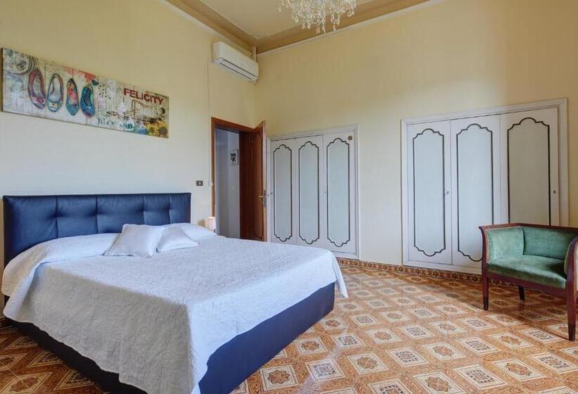 تختخواب و صبحانه Sette Note Guest House