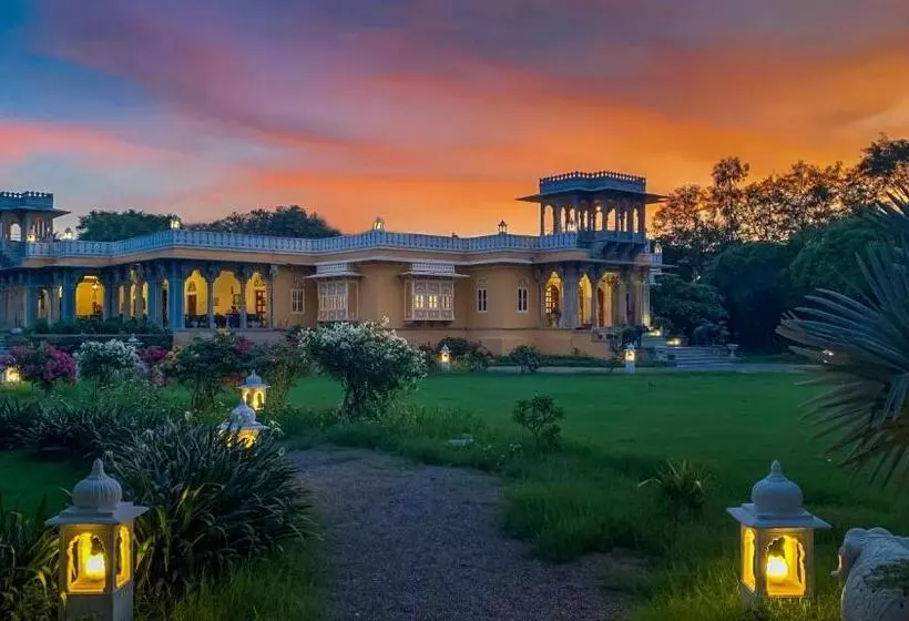 Hotel Dev Shree Deogarh