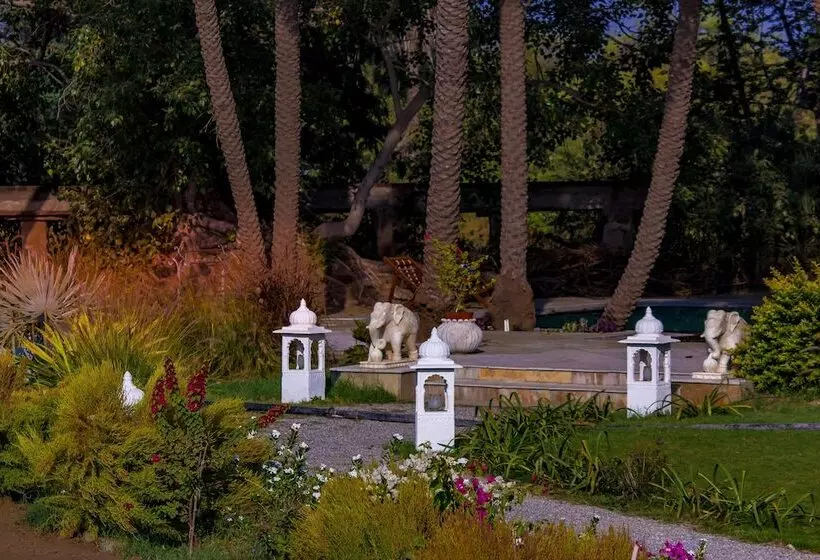 Hotel Dev Shree Deogarh