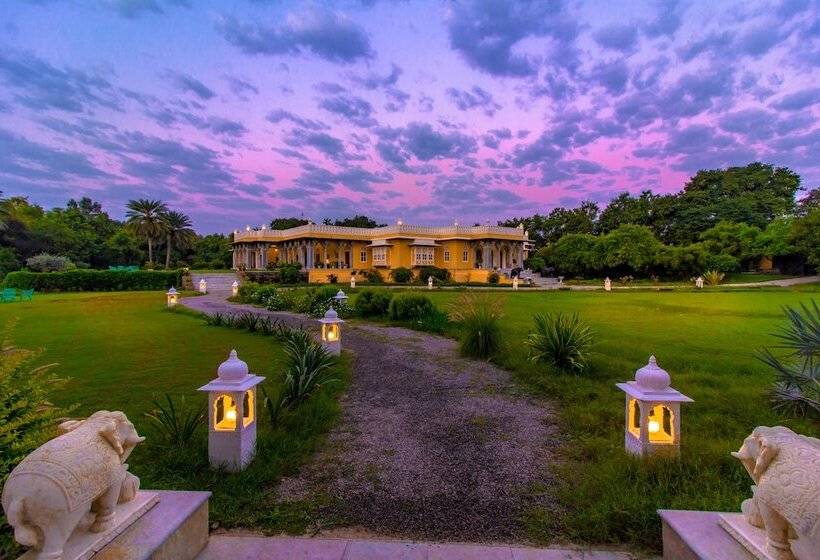 Отель Dev Shree Deogarh