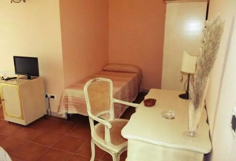 Hotelli La Corte Di Opaka