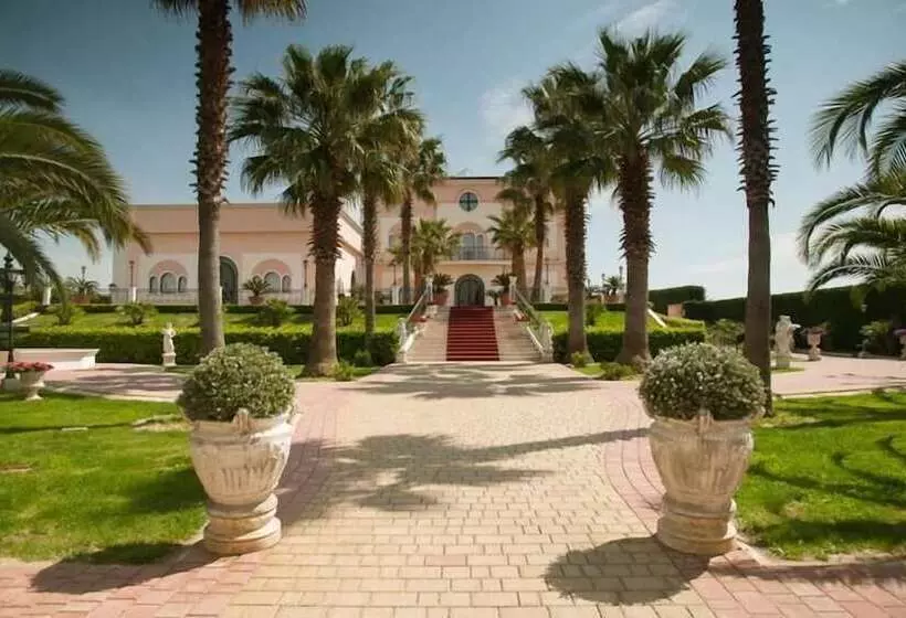 Hotelli La Corte Di Opaka