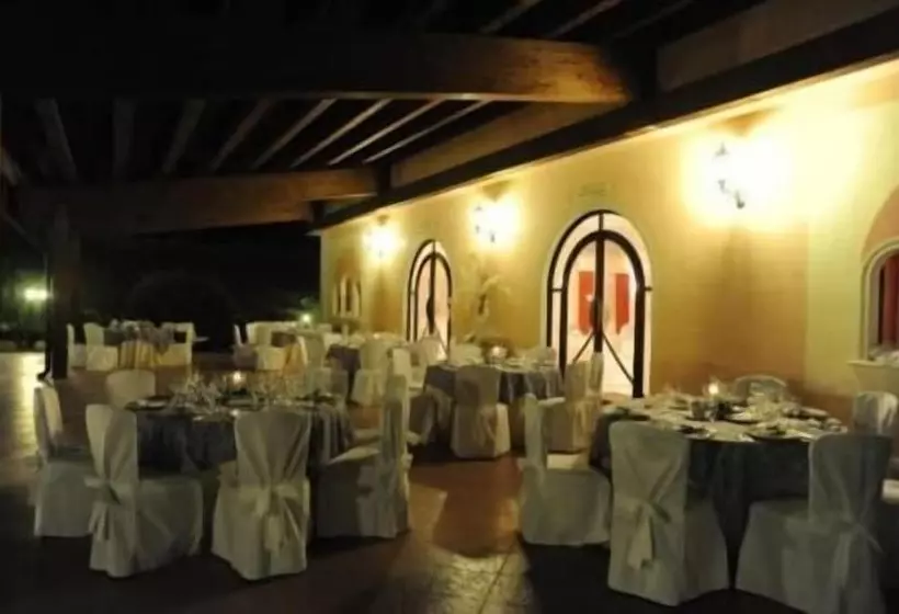 Hotelli La Corte Di Opaka