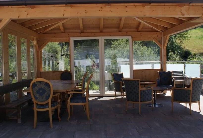 בית מלון כפרי Pension Wirt Am Bach