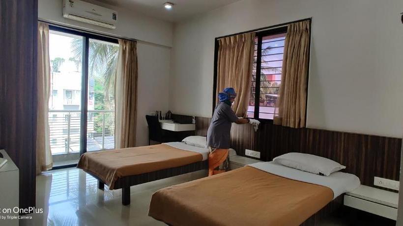 Bed and Breakfast Aashiyana Inn