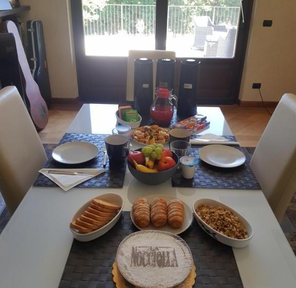 مبيت وإفطار La Morona