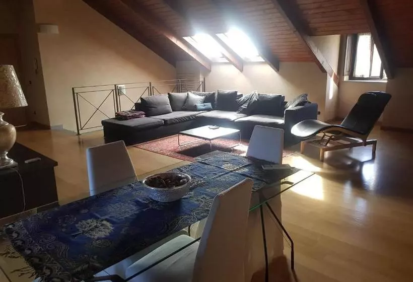 ベッドアンドブレックファースト La Morona