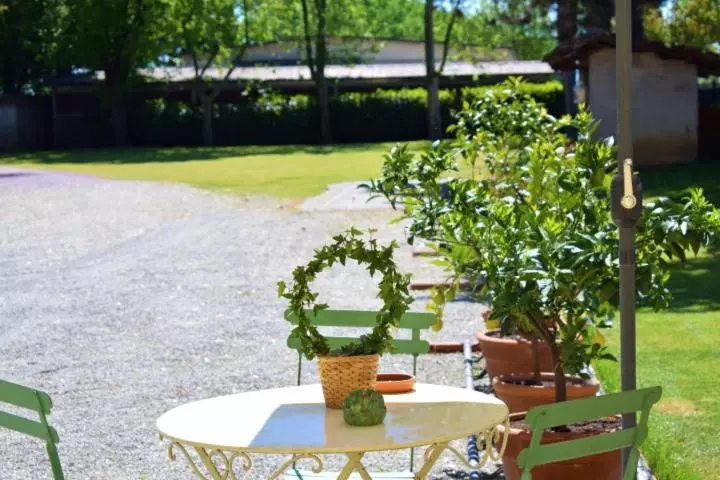 Aamiaismajoitus (B&B) Tenuta Ajrale