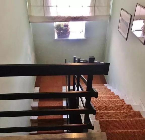 Aamiaismajoitus (B&B) Tenuta Ajrale