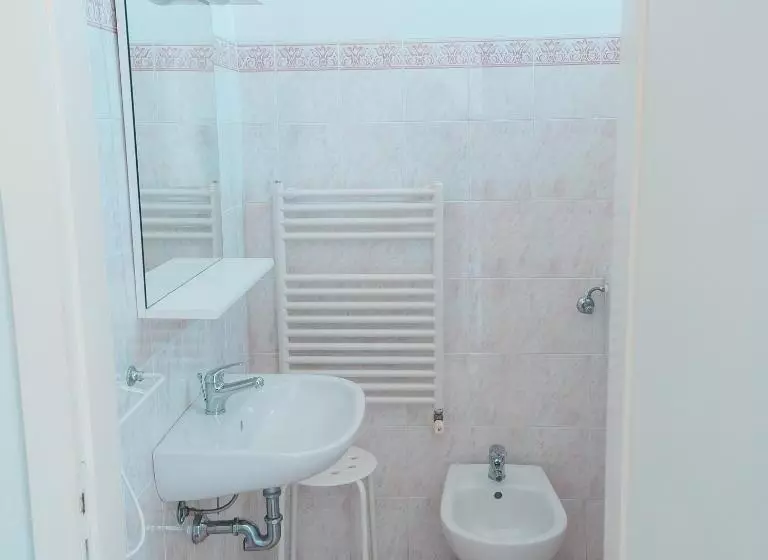 Hotelli Albergo Ristorante Elena