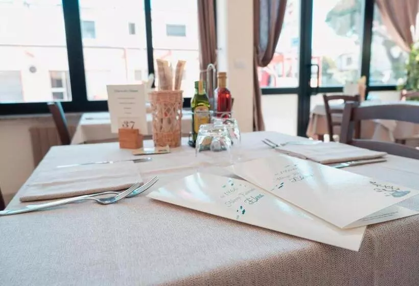 Hotelli Albergo Ristorante Elena