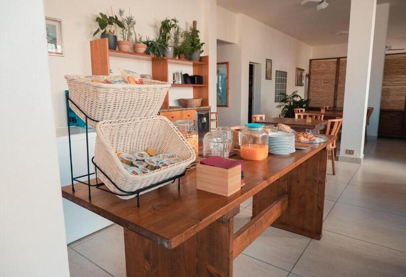 Отель Albergo Ristorante Elena