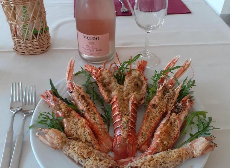 Отель Albergo Ristorante Elena