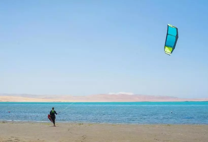 هتل Bamboo Paracas Resort