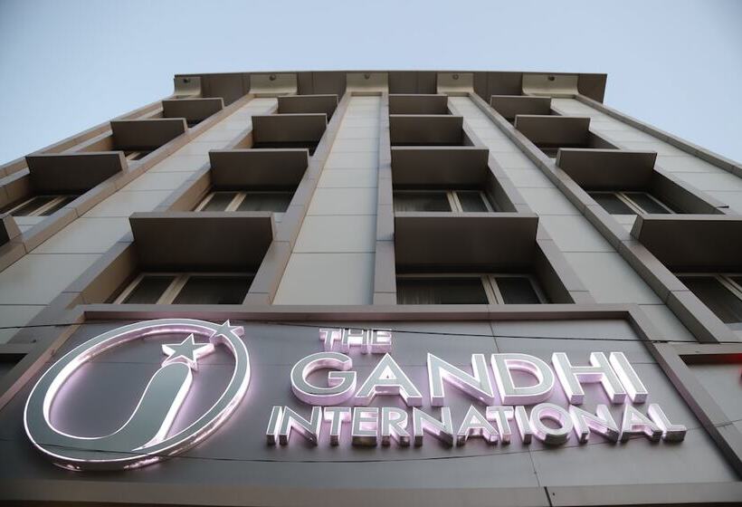 ホテル The Gandhi International