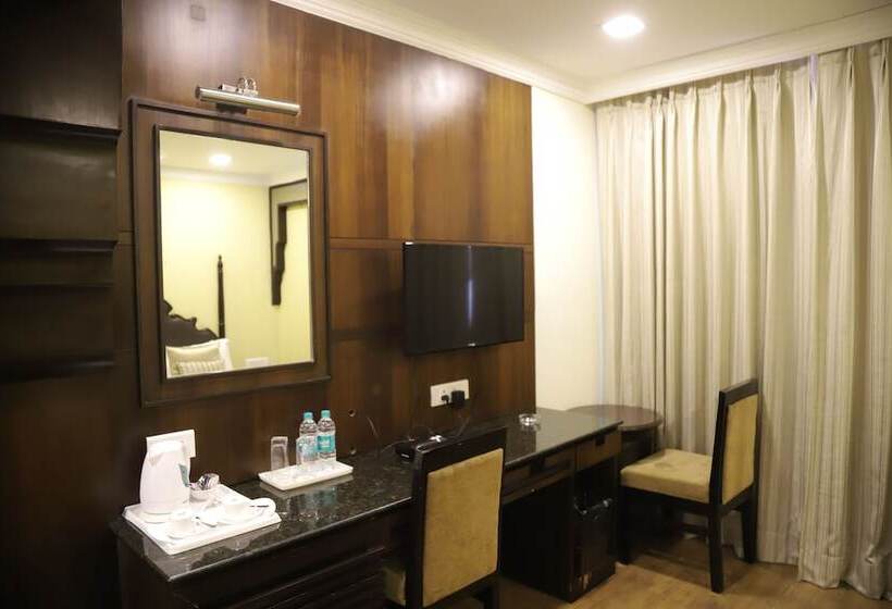 ホテル The Gandhi International