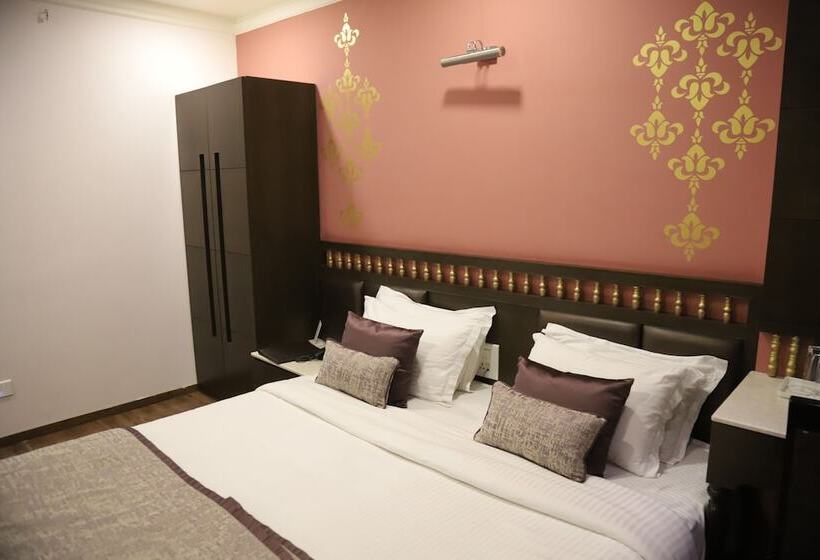 ホテル The Gandhi International