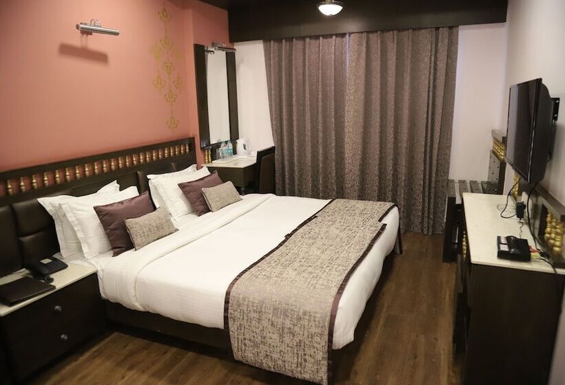 ホテル The Gandhi International