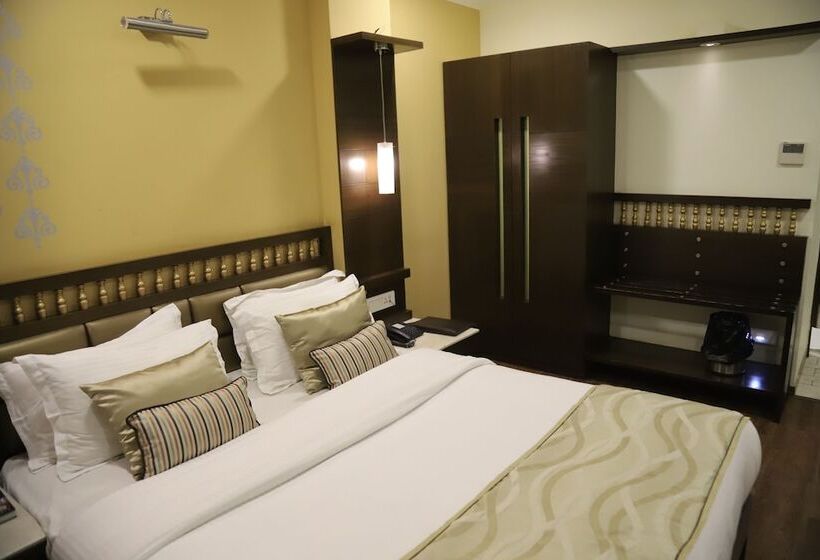 ホテル The Gandhi International