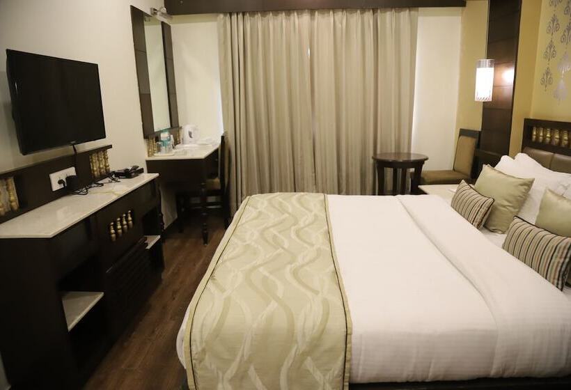 ホテル The Gandhi International