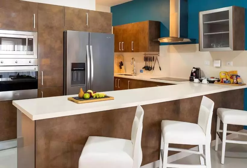 ホテル Bakour Punta Cana Suites