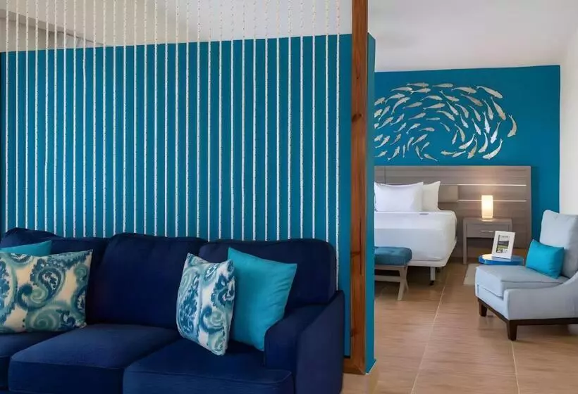 ホテル Bakour Punta Cana Suites