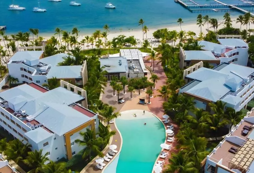 ホテル Bakour Punta Cana Suites