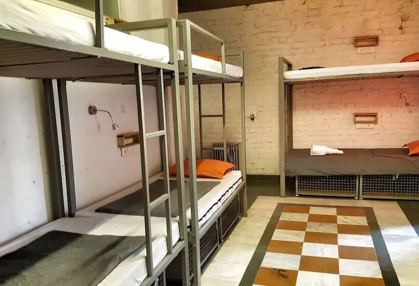 Hostel Jhouse Near Bhikaji