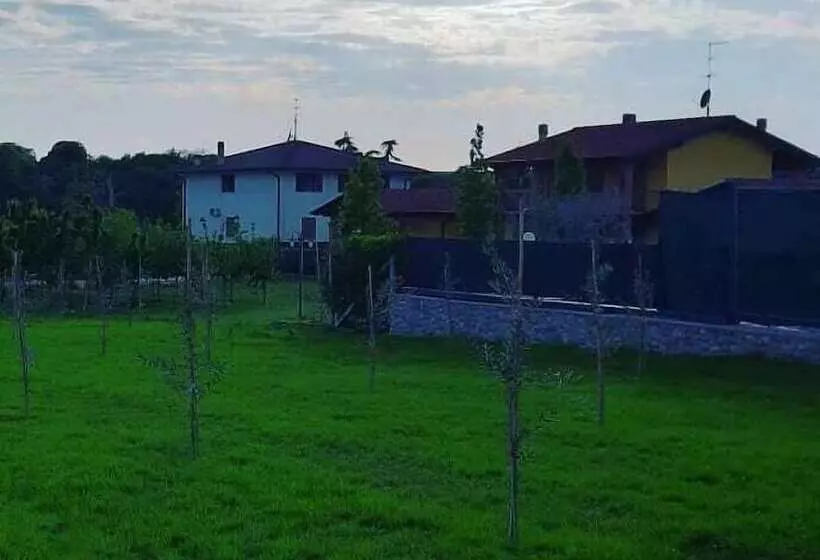 Aamiaismajoitus (B&B) Agriturismo Valle Del Mincio