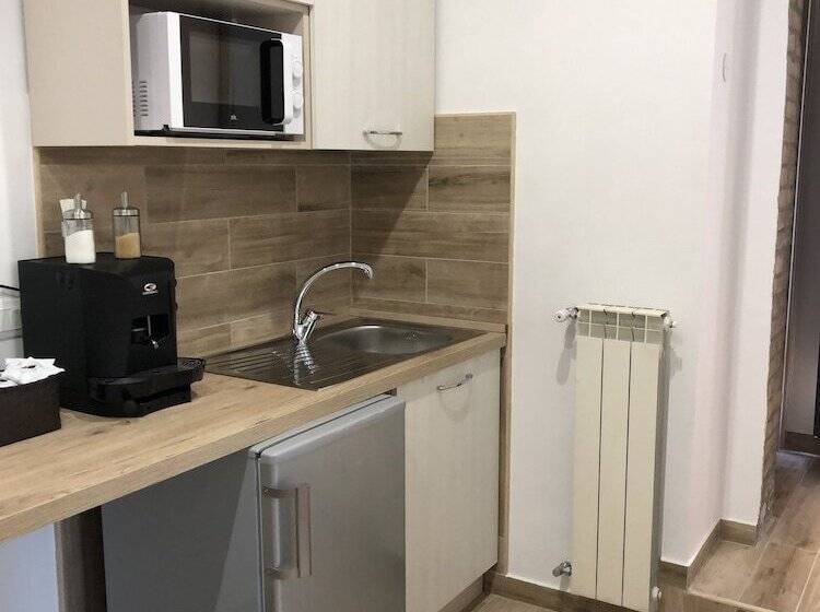 تختخواب و صبحانه Arco Dolce Arco