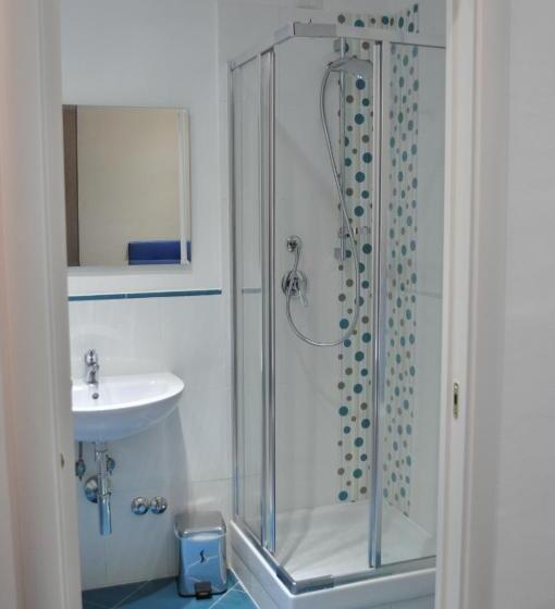 تختخواب و صبحانه Il Giardinetto