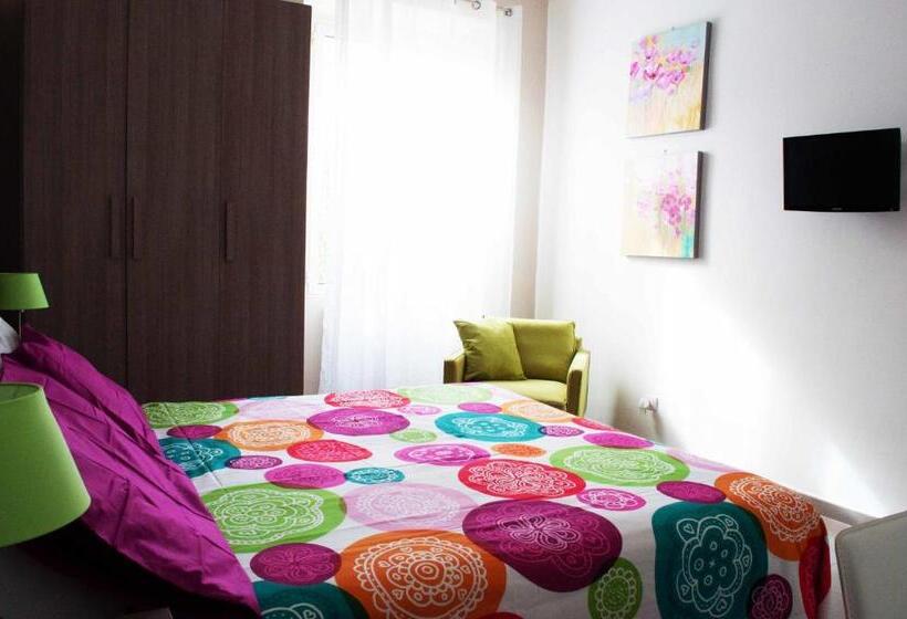 تختخواب و صبحانه Il Giardinetto