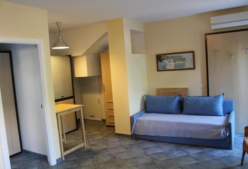 ベッドアンドブレックファースト La Piazzetta