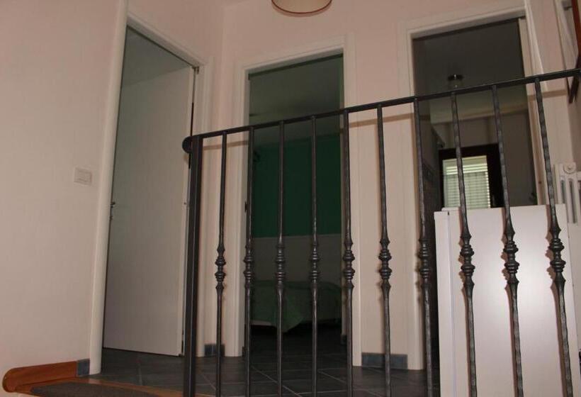 ベッドアンドブレックファースト La Piazzetta