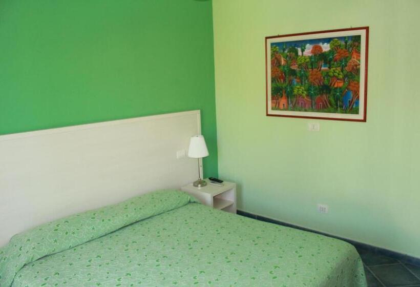 ベッドアンドブレックファースト La Piazzetta