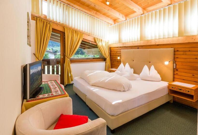 Garni   Hotel Rinner Julia