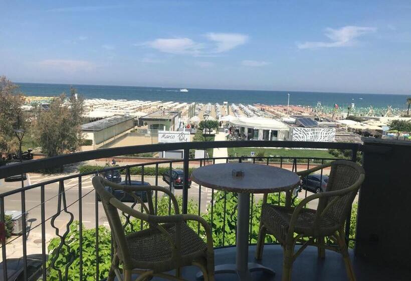 هتل Moderno Bed & Breakfast