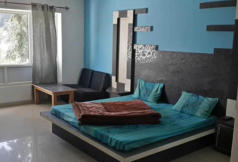 ホテル Sambyal Wings