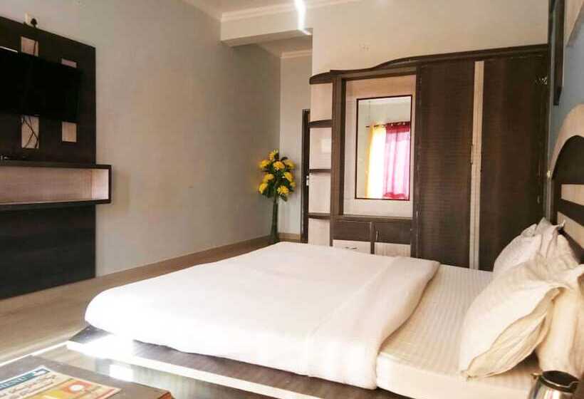 ホテル Sambyal Wings