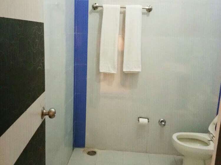 ホテル Sambyal Wings