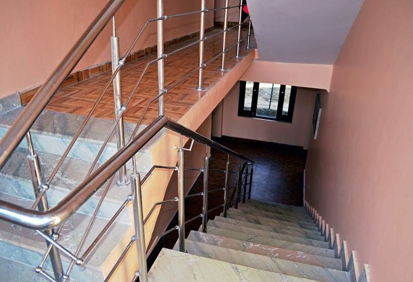 ホテル Sambyal Wings