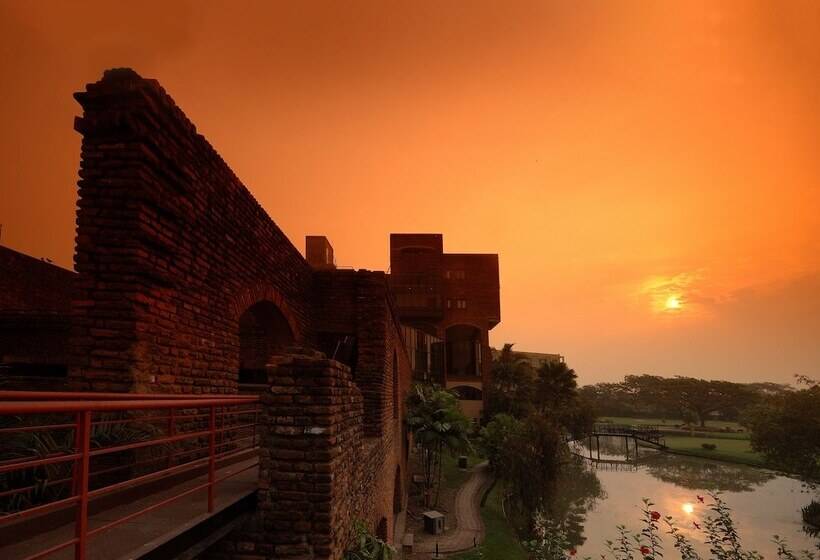 リゾートホテル The Ffort Raichak