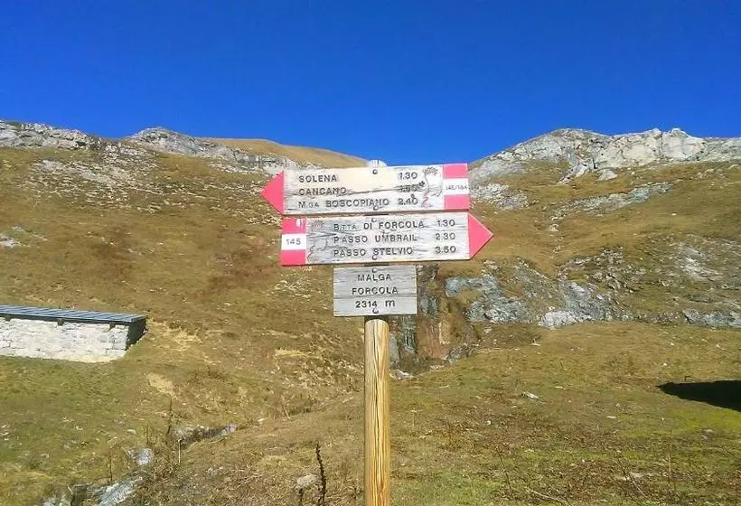 Retkeilymaja Guesthouse Seghetto