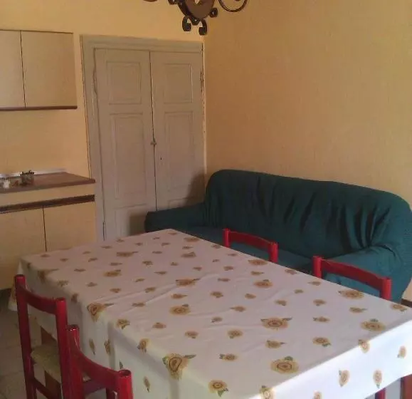 Retkeilymaja Guesthouse Seghetto