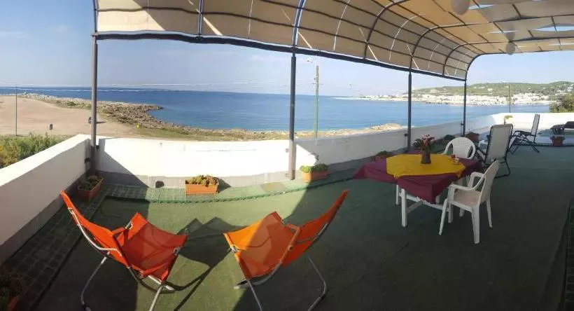 تختخواب و صبحانه Casa Dei Glicini