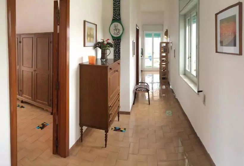 تختخواب و صبحانه Casa Dei Glicini
